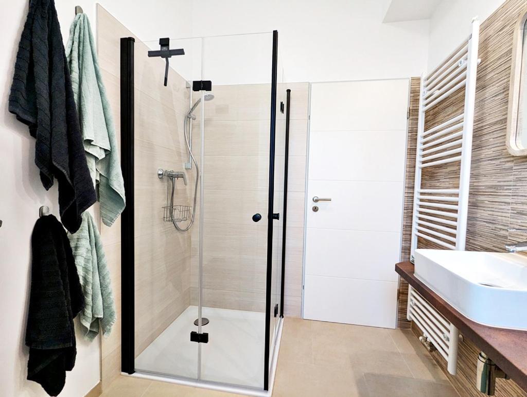 Apartmenthaus Goldgrube โคเบลนซ์ ภายนอก รูปภาพ