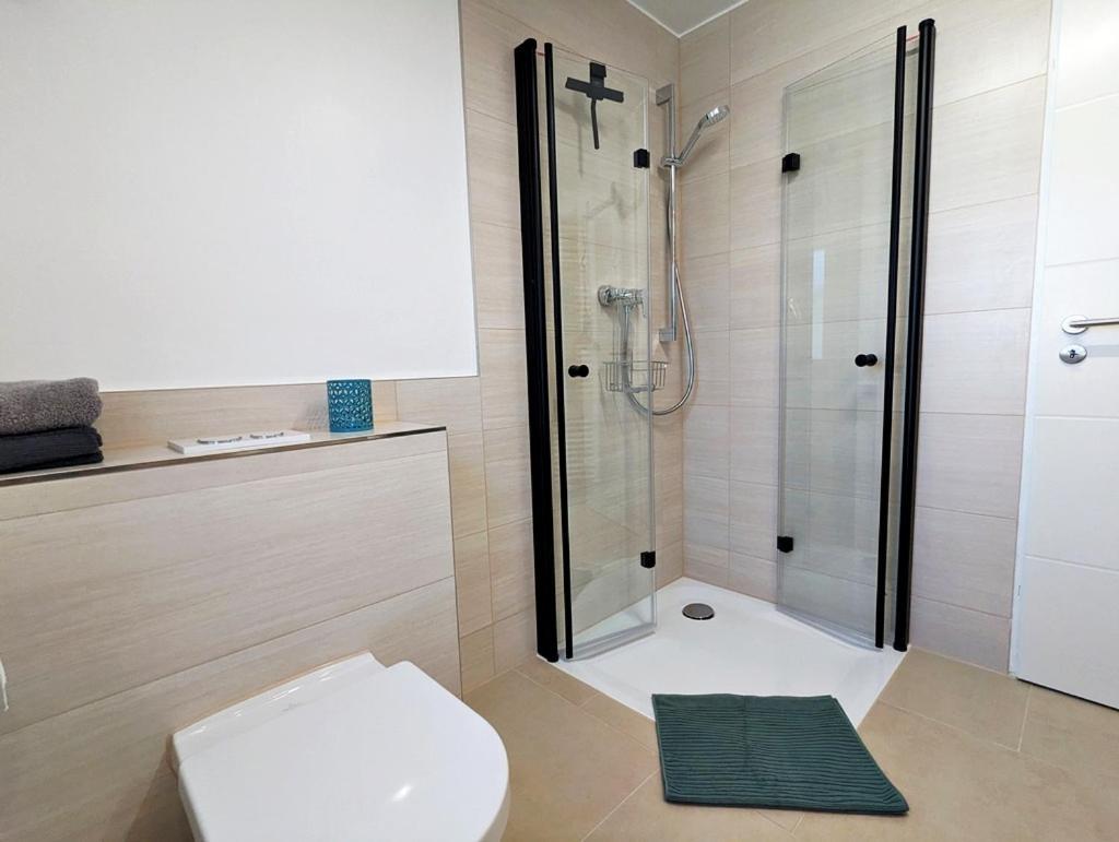 Apartmenthaus Goldgrube โคเบลนซ์ ภายนอก รูปภาพ